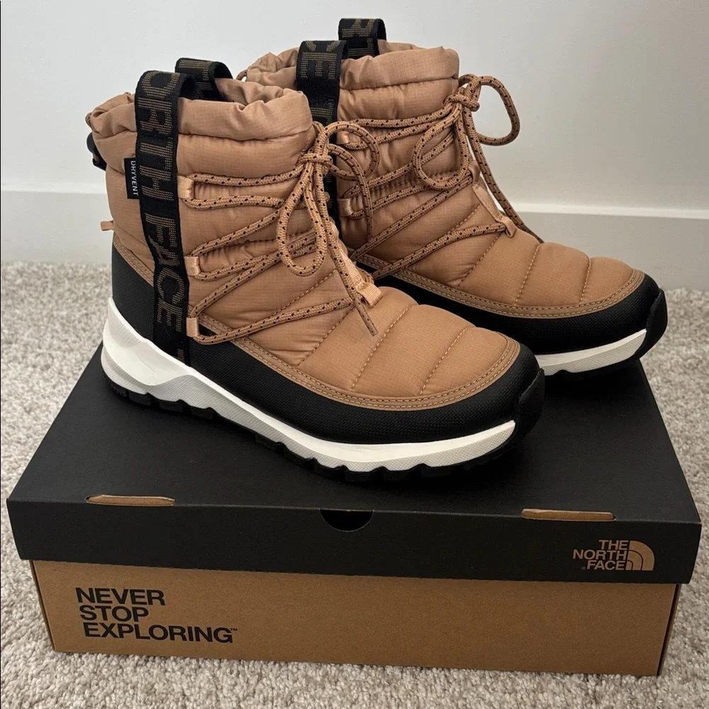 🆕 The North Face | Women’s NEW Waterproof Insulated Thermoball Lace Up Boots 7